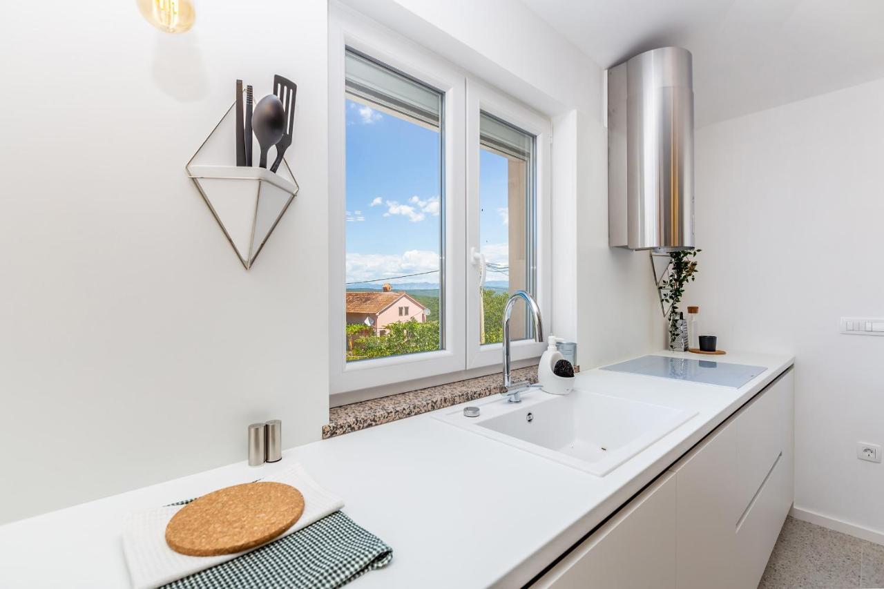 Apartment Laurus Salatić Exterior foto